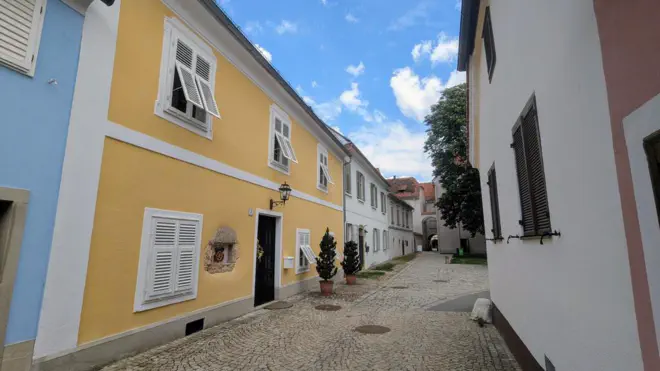 A historic row of town houses in the old town centre of Bad Radkersburg.