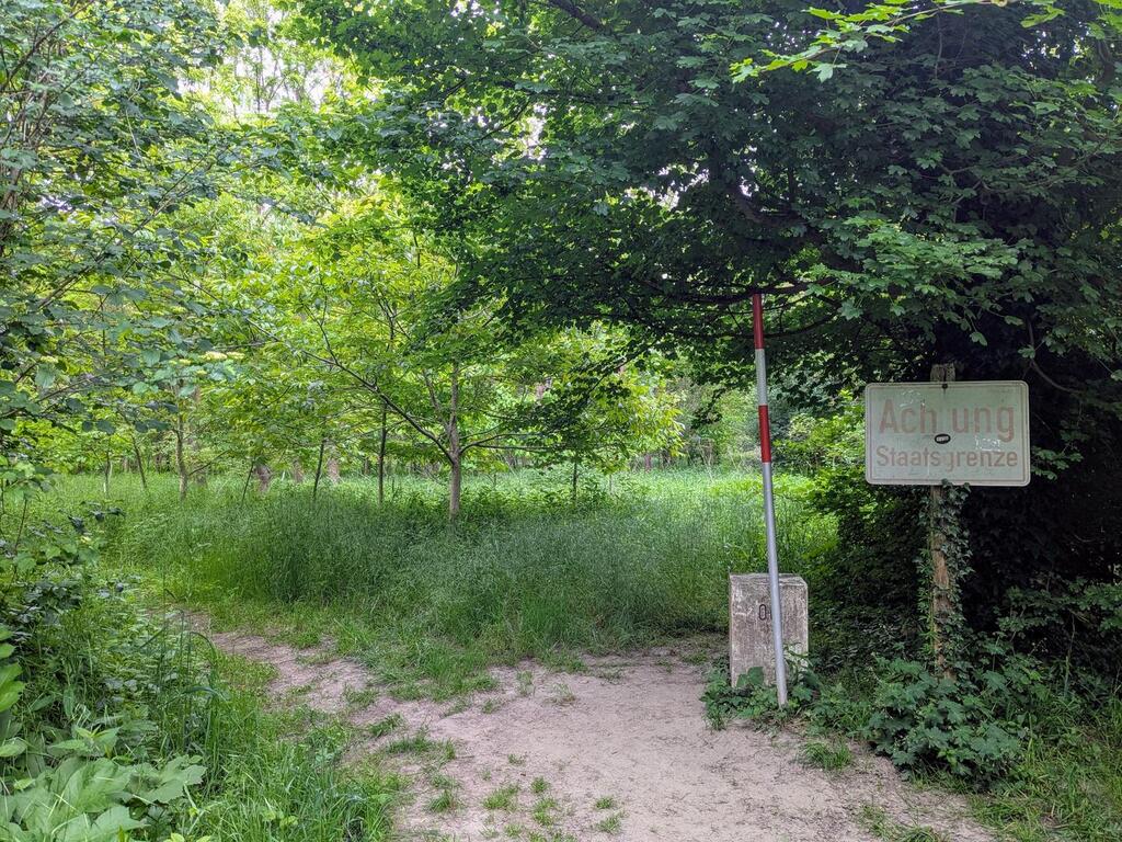 Unscheinbarer Grenzübergang an der Mur.