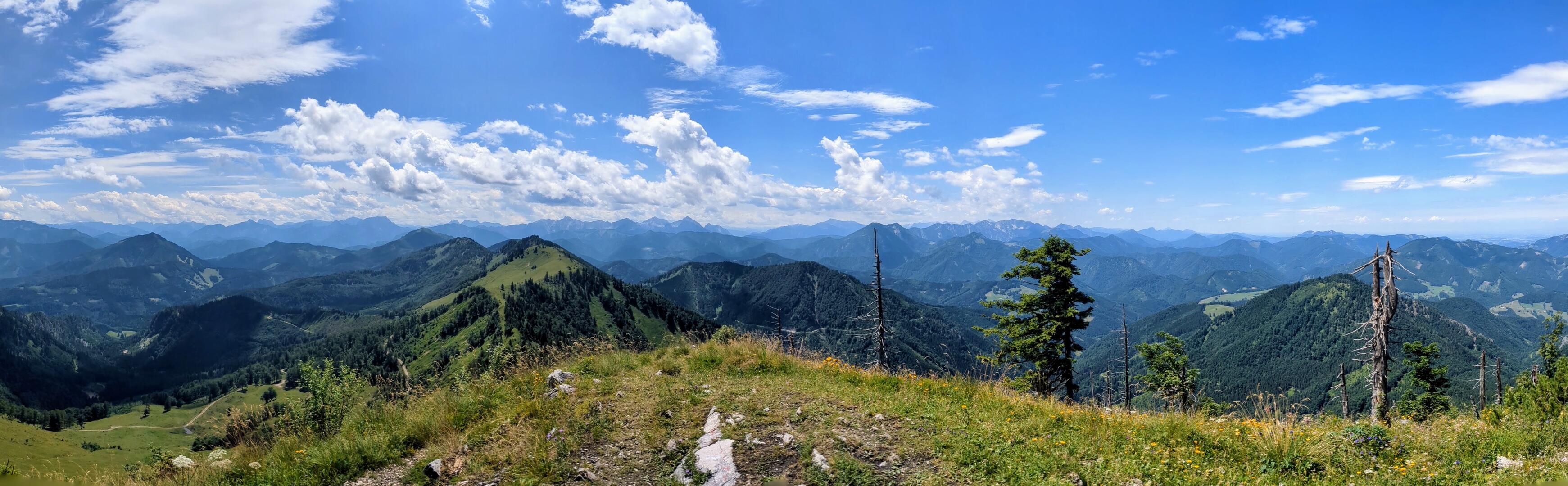 Panorama from Almkogel to the surrounding mountains.