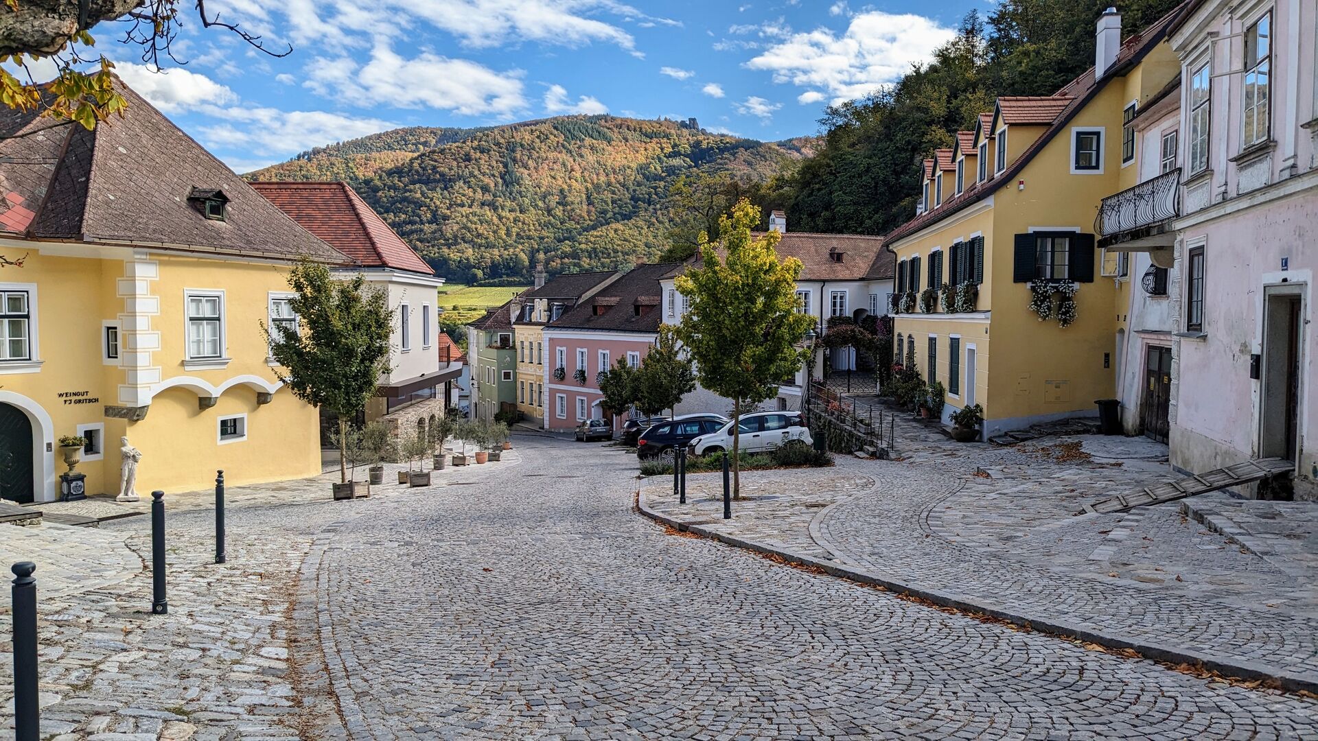 Am malerischen Marktplatz in Spitz an der Donau