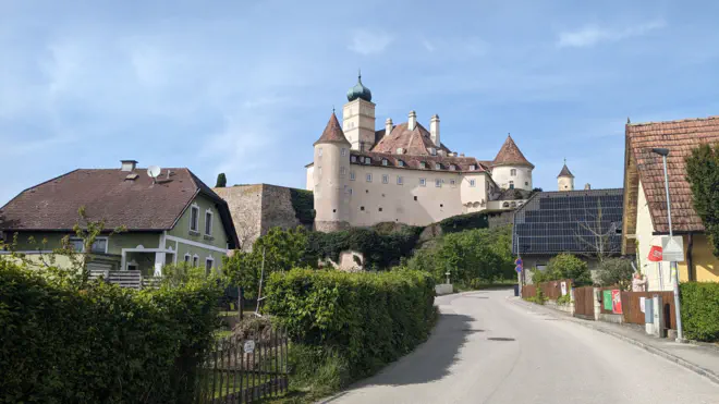 Schönbühel Castle.